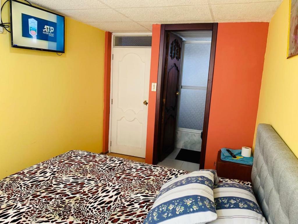 Hostal Rosita Latacunga Exteriör bild