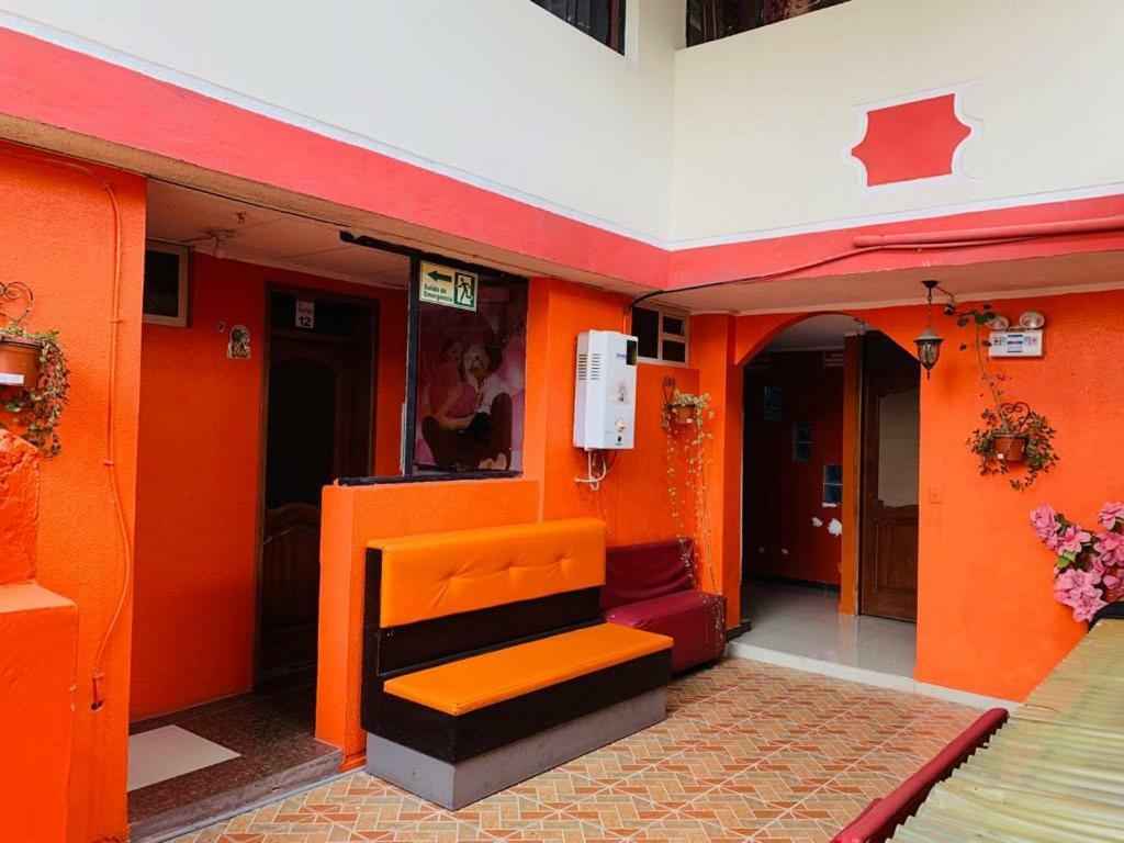 Hostal Rosita Latacunga Exteriör bild
